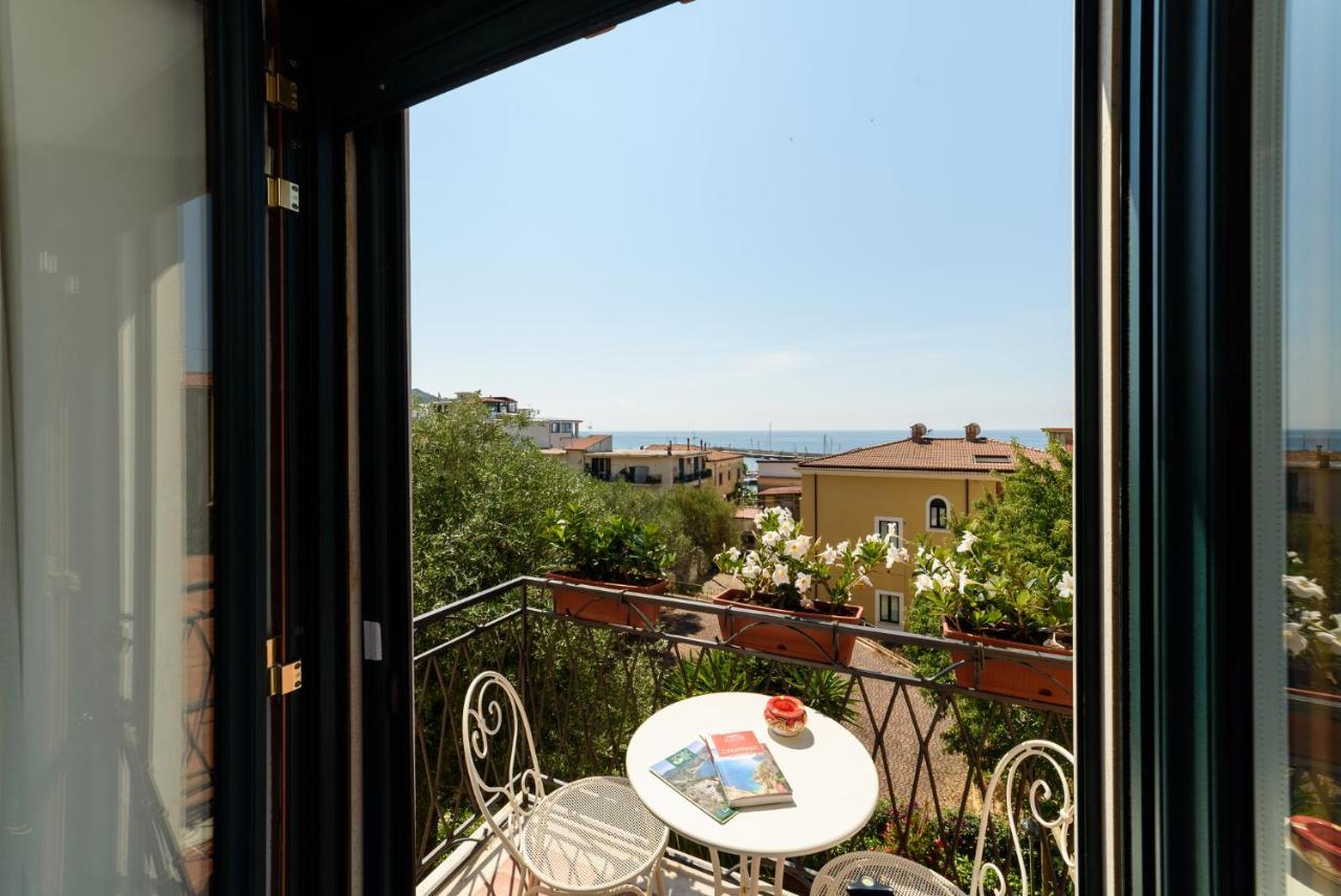 Hotel La Casa Di Paolo Casa Di Charme à Marina di Camerota Extérieur photo
